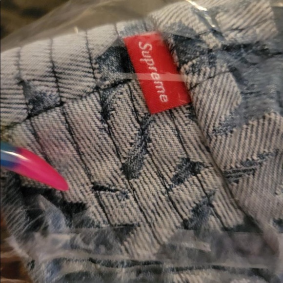 💯Authentic SUPREME JACQUARD DENIM BUCKET HAT - Picture 2 of 7